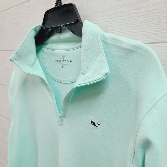 Vineyard Vines Pull Over Jacket - Picture 3 of 7